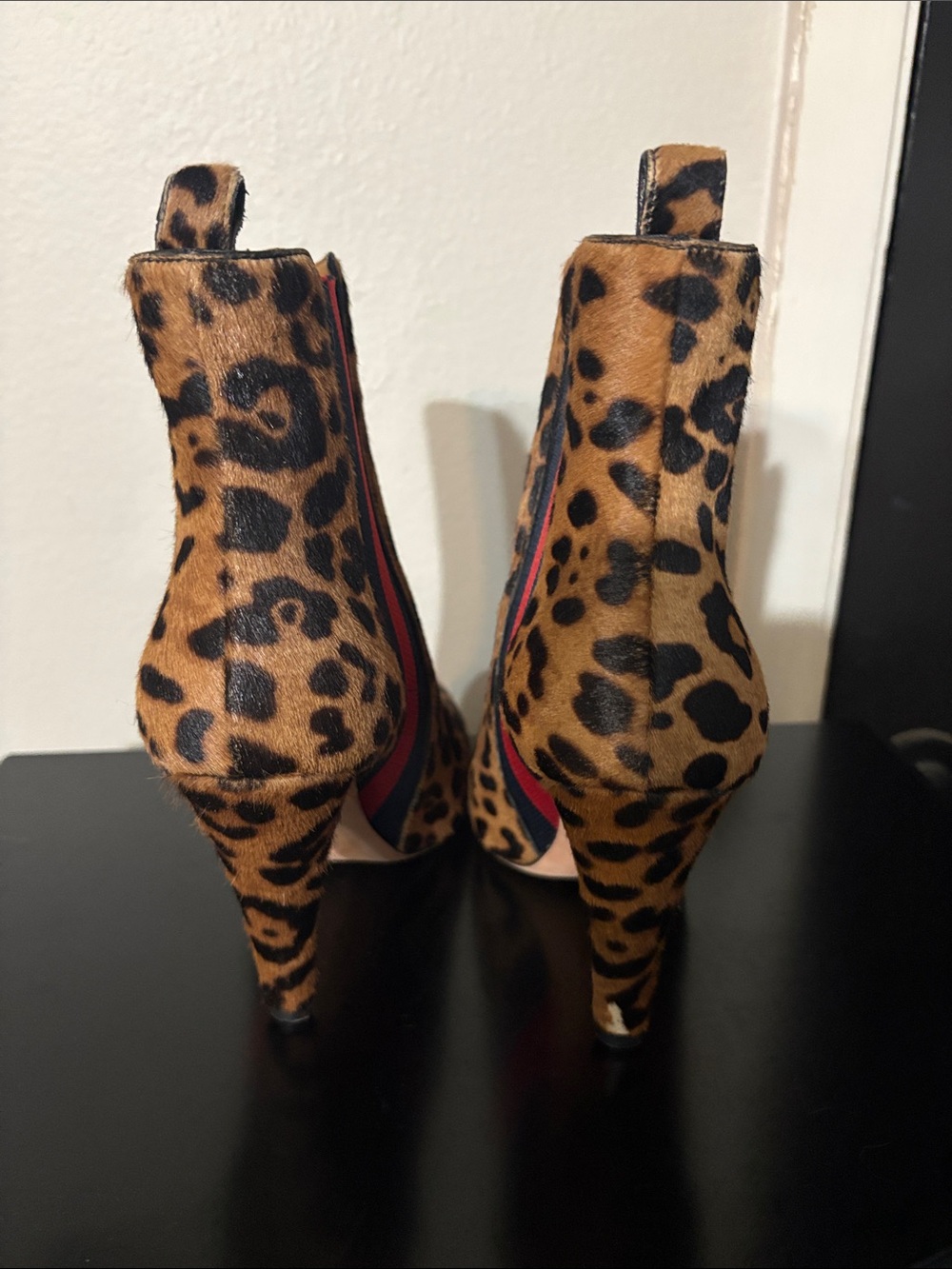 Veronica Beard sz 39 Leopard Print Ankle Boots with Red & Black Stripe - Picture 5 of 11